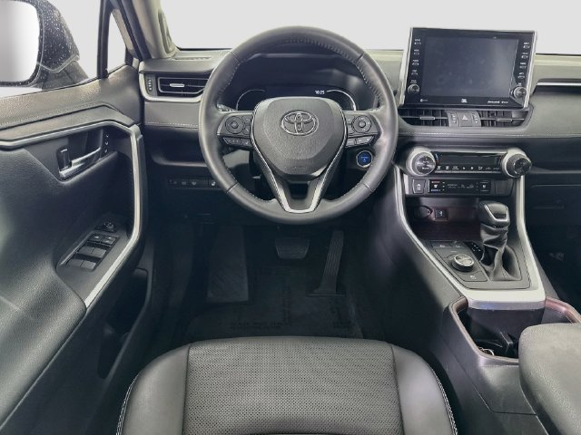 Certified 2022 Toyota RAV4 Limited w/ Limited Grade Weather Package AWD/4WD image 24