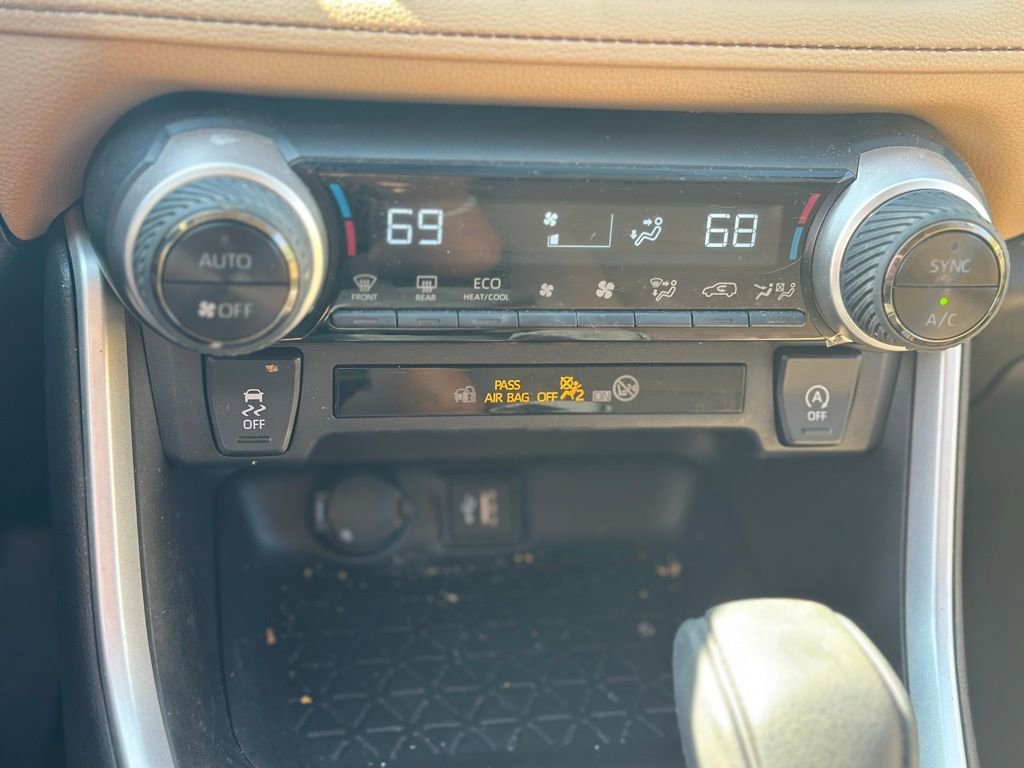 Used 2023 Toyota RAV4 XLE image 14