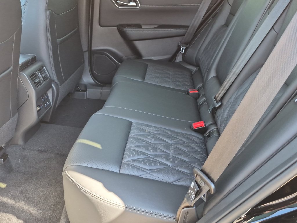 New 2026 Nissan Rogue Platinum w/ Platinum Premium Package AWD/4WD image 28