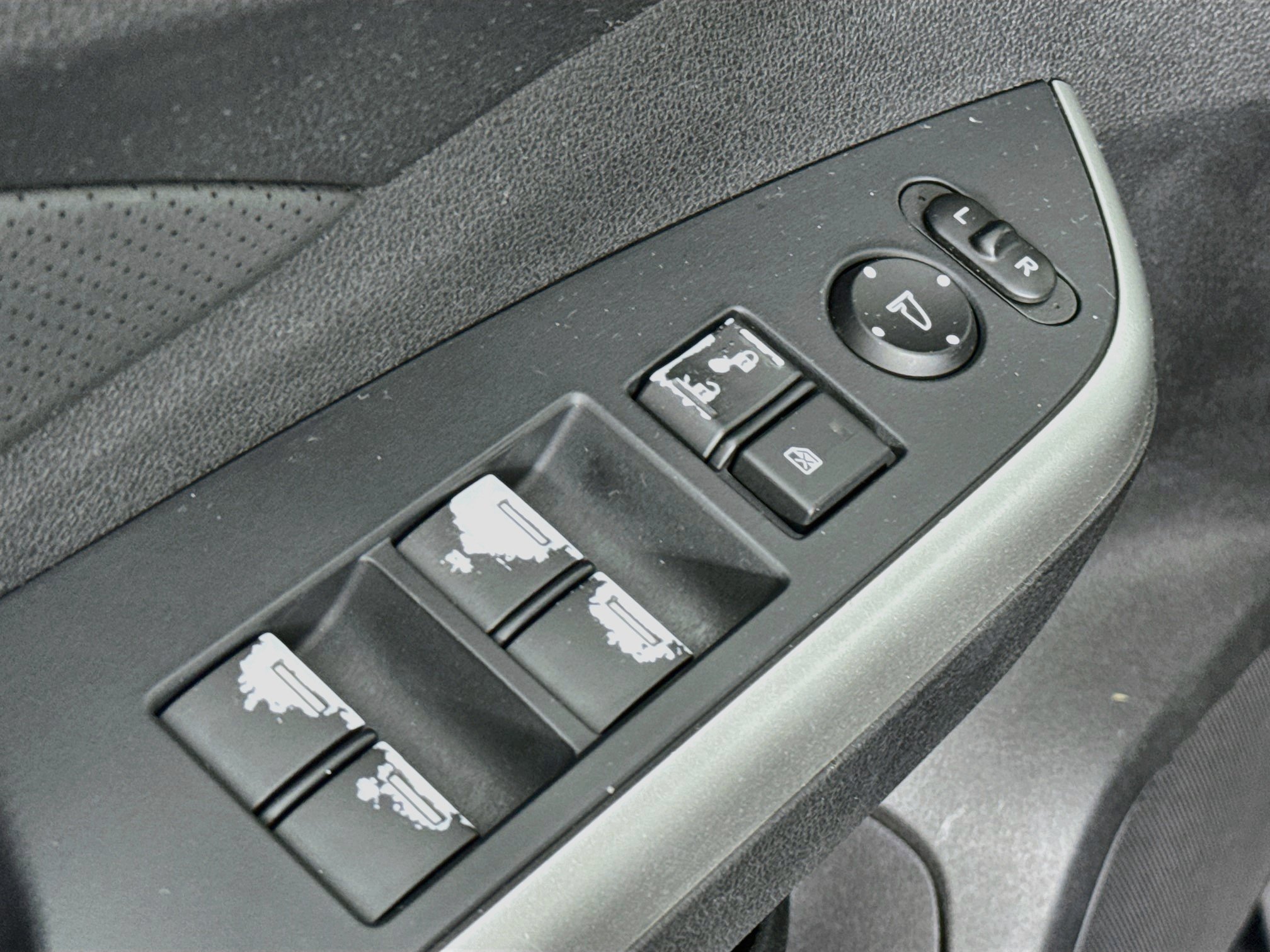 Used 2015 Honda CR-V EX-L image 17