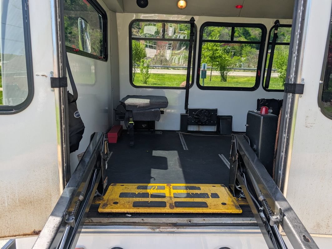 Used 2007 Ford E-450 and Econoline 450 RWD image 37