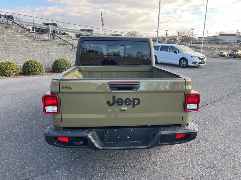 New 2026 Jeep Gladiator Sport image 8