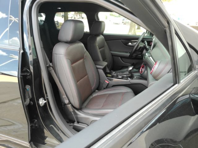 Used 2024 Chevrolet Blazer RS w/ Driver Confidence II Package FWD image 23