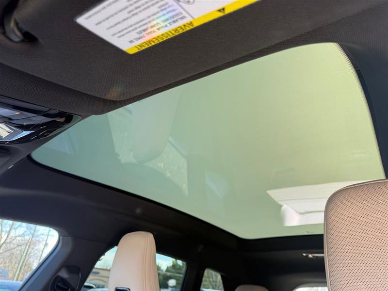 Used 2023 BMW iX xDrive50 w/ Premium Package image 20