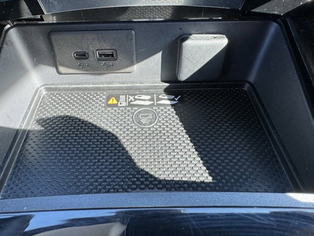 Certified 2025 Buick Envision Sport Touring image 16