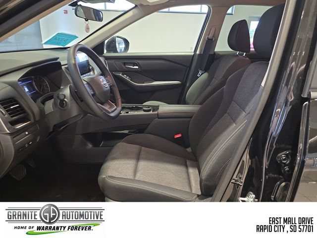 Used 2026 Nissan Rogue SV AWD/4WD image 10