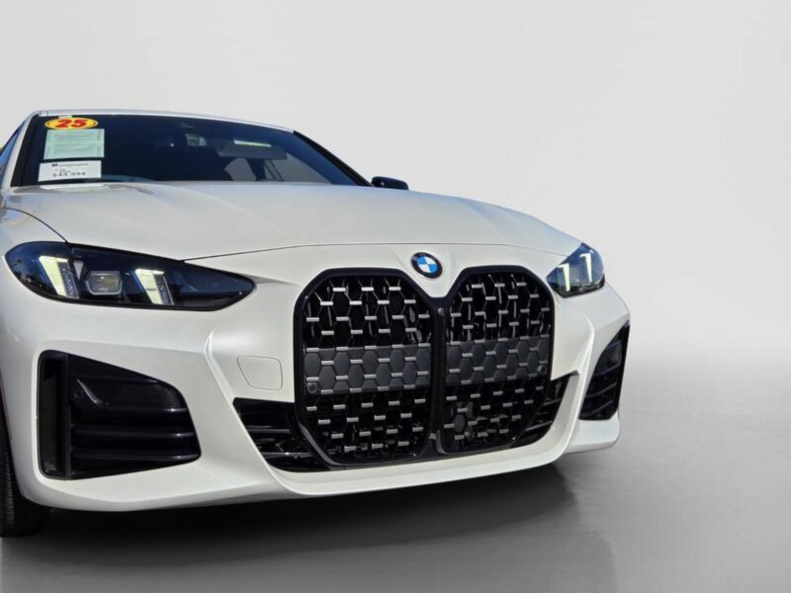 Used 2025 BMW 430i w/ M Sport Package RWD image 9