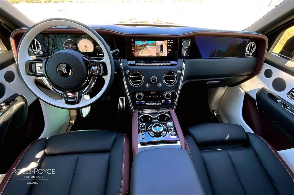 New 2026 Rolls-Royce Cullinan image 5