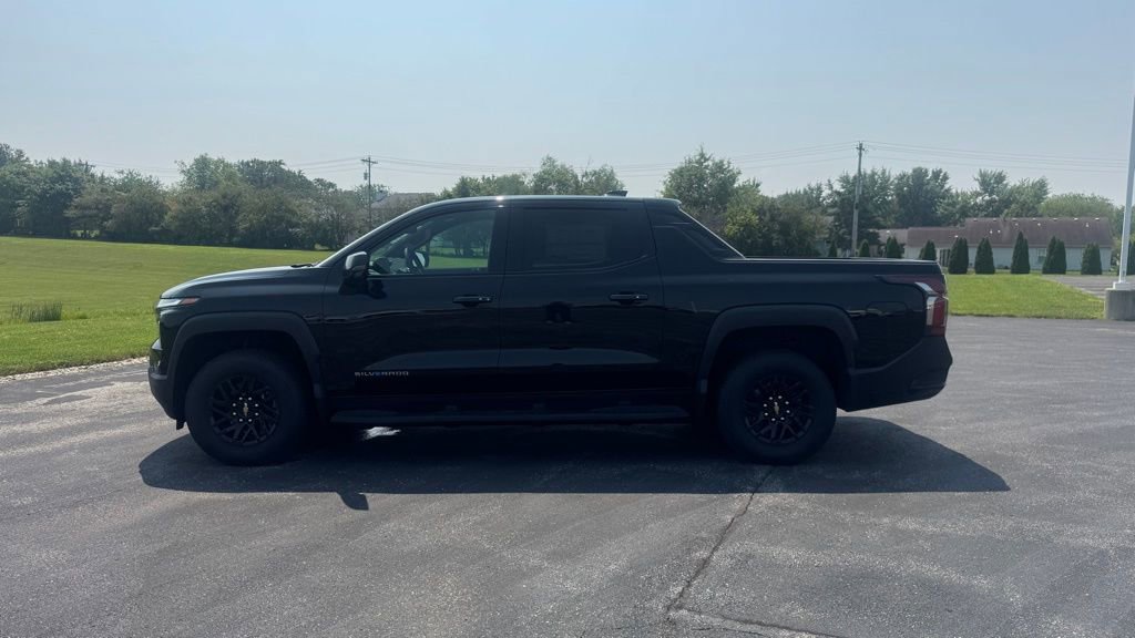 New 2025 Chevrolet Silverado EV LT AWD/4WD image 4