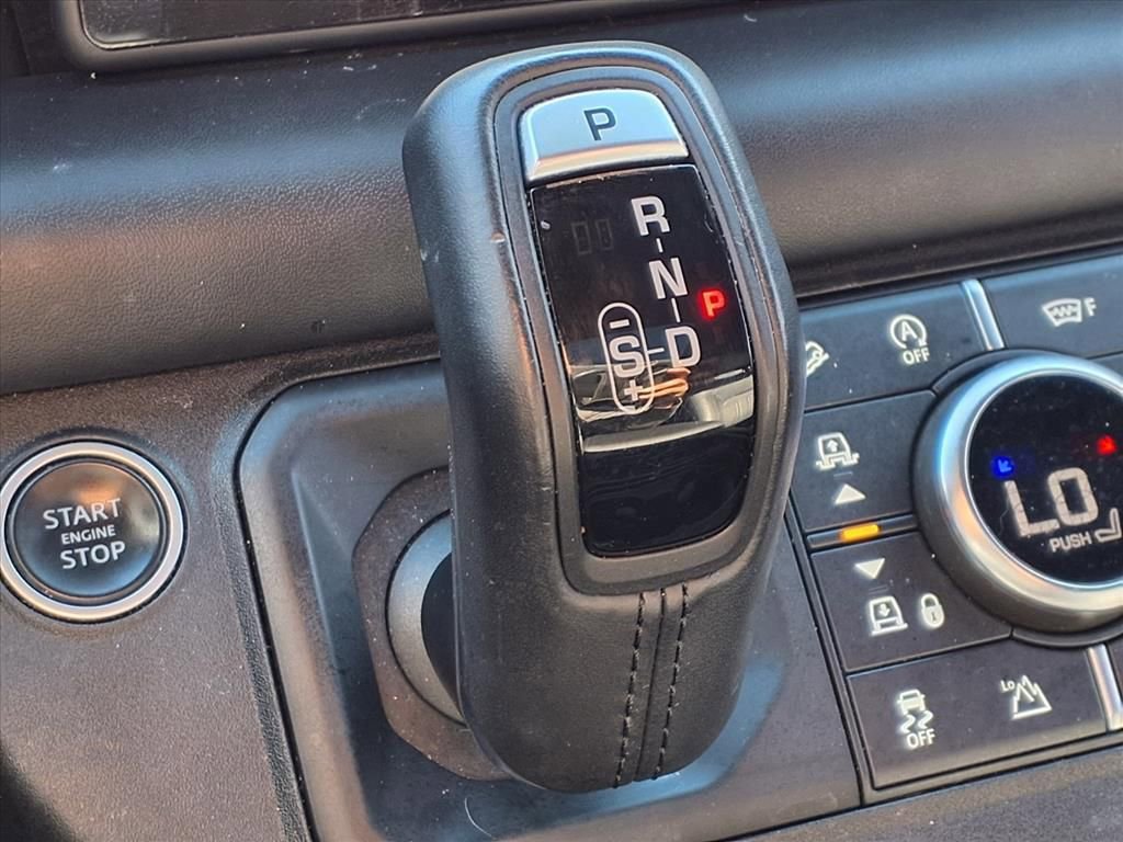 Used 2020 Land Rover Defender 110 X image 21