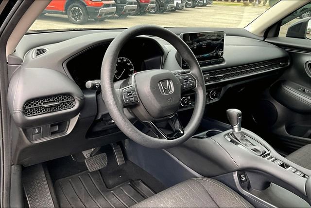 Used 2023 Honda HR-V LX image 14
