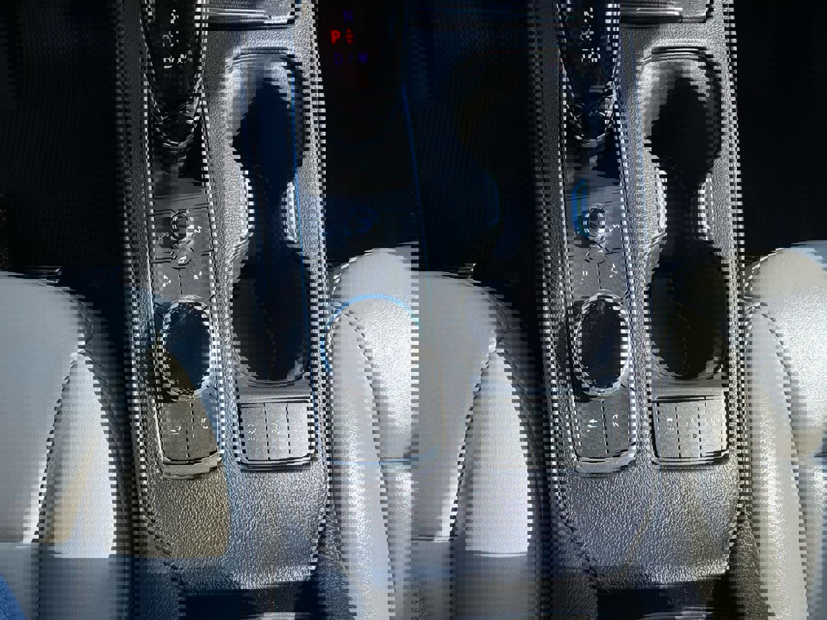 Used 2020 Cadillac XT4 Premium Luxury w/ Driver Awareness Package FWD image 22