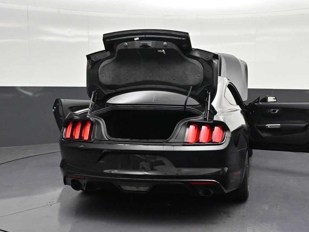 Used 2016 Ford Mustang Coupe w/ Equipment Group 051A RWD image 40
