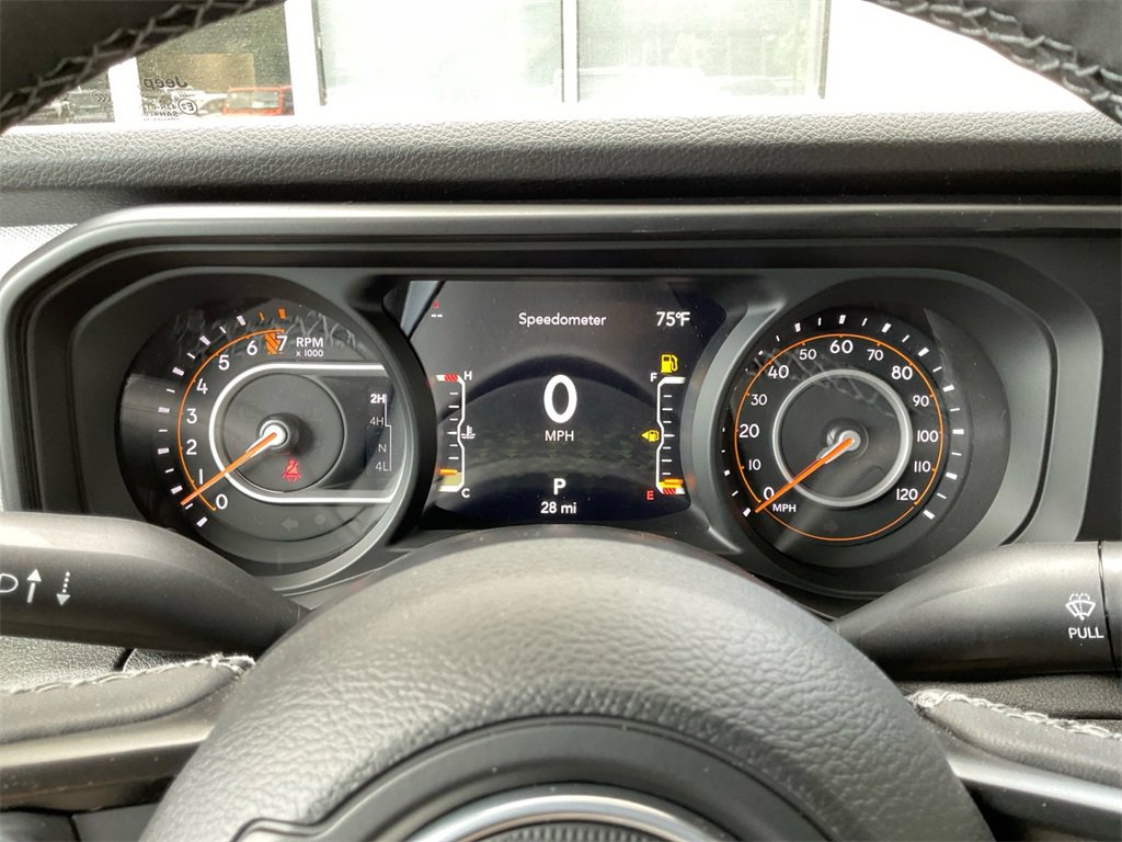 New 2025 Jeep Gladiator Sport image 21