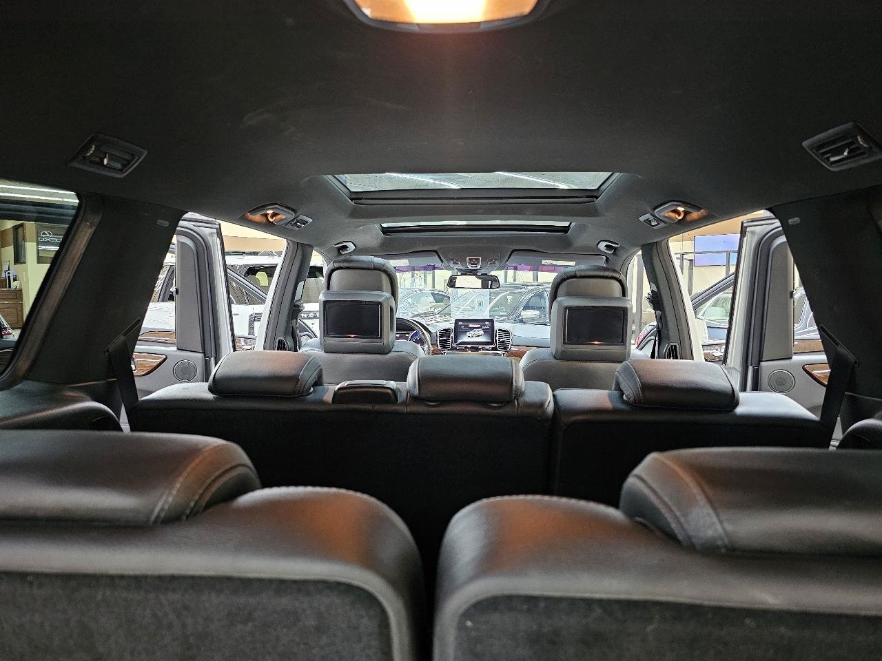 Used 2017 Mercedes-Benz GLS 550 4MATIC image 14