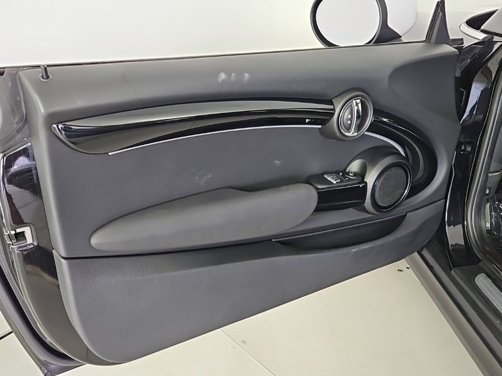 Certified 2024 MINI Cooper S FWD image 11