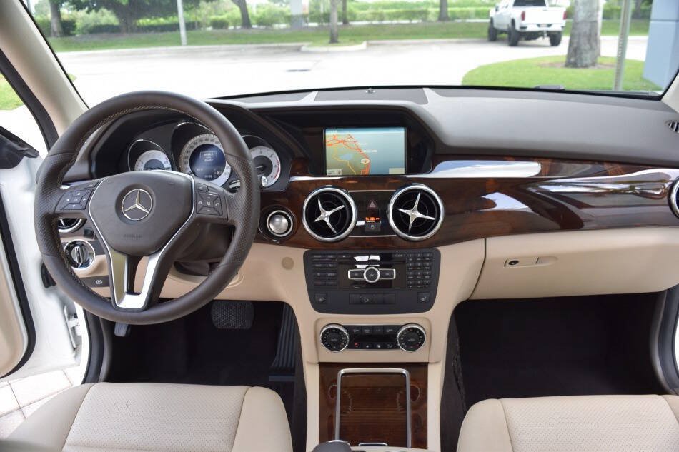 Used 2014 Mercedes-Benz GLK 250 BlueTEC 4MATIC image 53