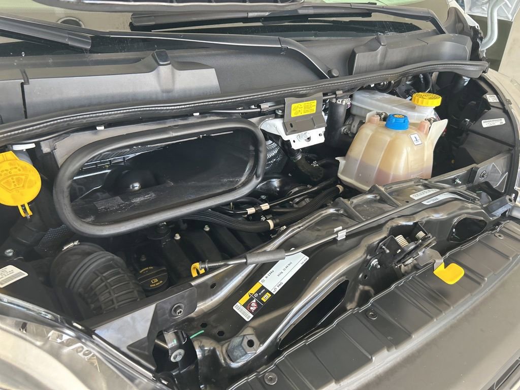 Used 2025 RAM ProMaster 2500 w/ Convenience Group FWD image 10