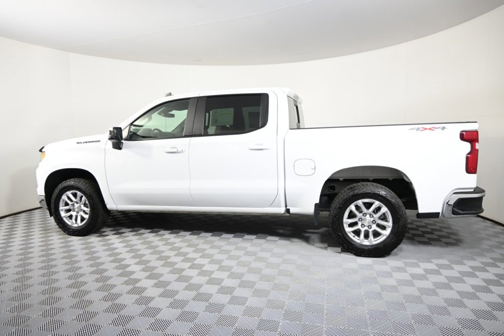 Used 2022 Chevrolet Silverado 1500 LT image 3