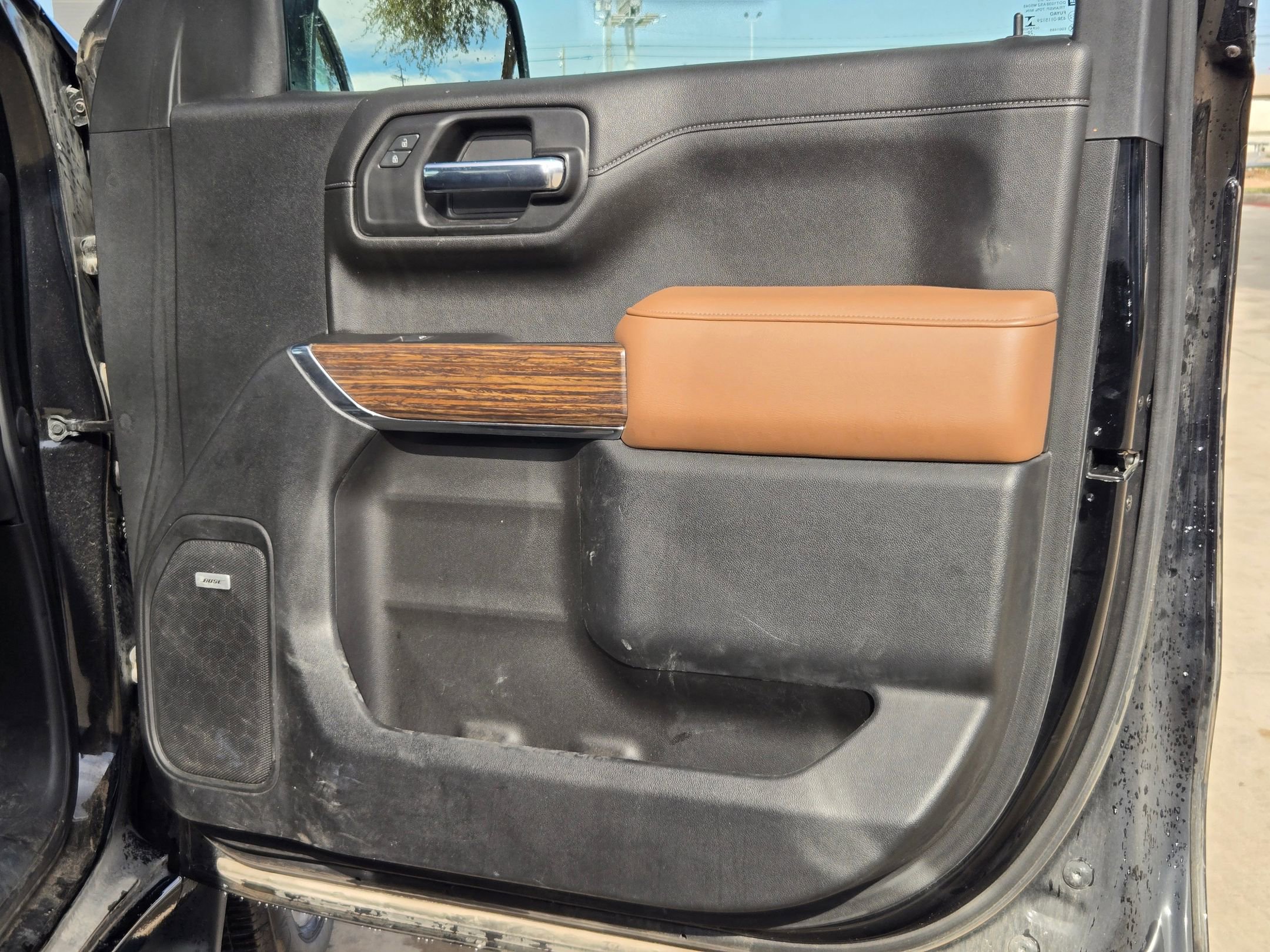 Used 2021 Chevrolet Silverado 1500 High Country w/ Technology Package image 31