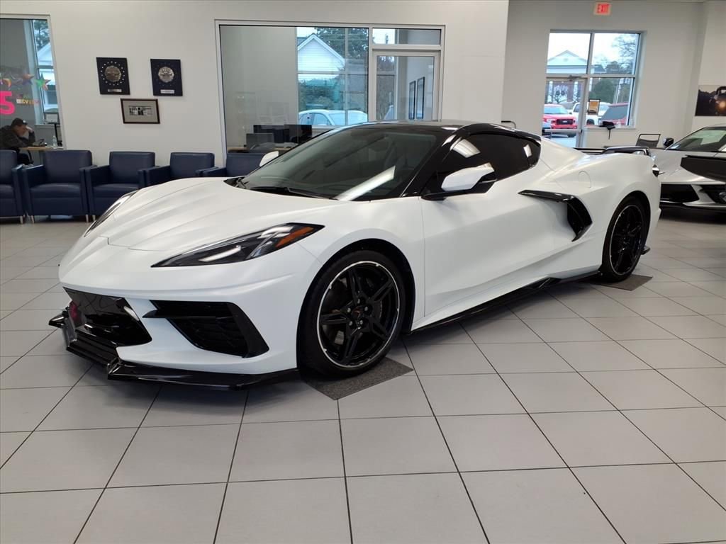 Used 2020 Chevrolet Corvette Stingray Premium Cpe w/ 3LT Preferred Equipment Group image 3