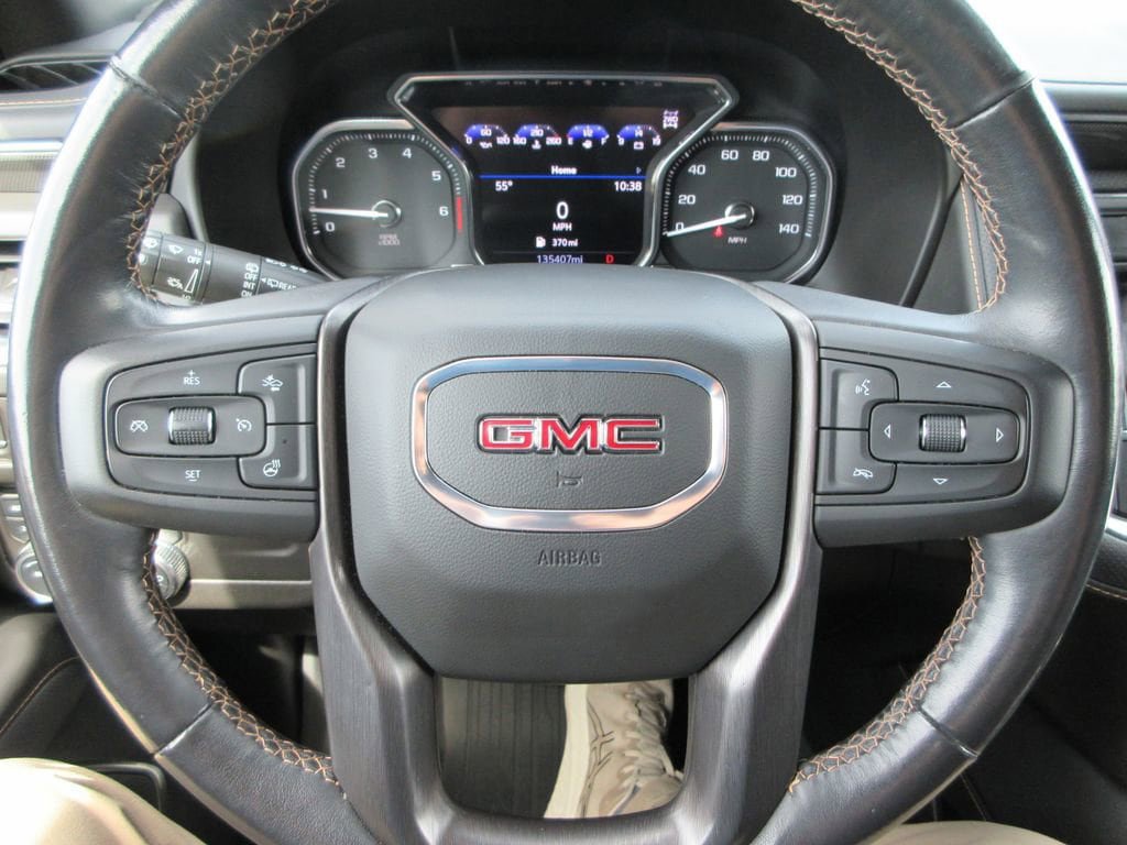 Used 2021 GMC Yukon XL AT4 w/ Technology Package AWD/4WD image 28