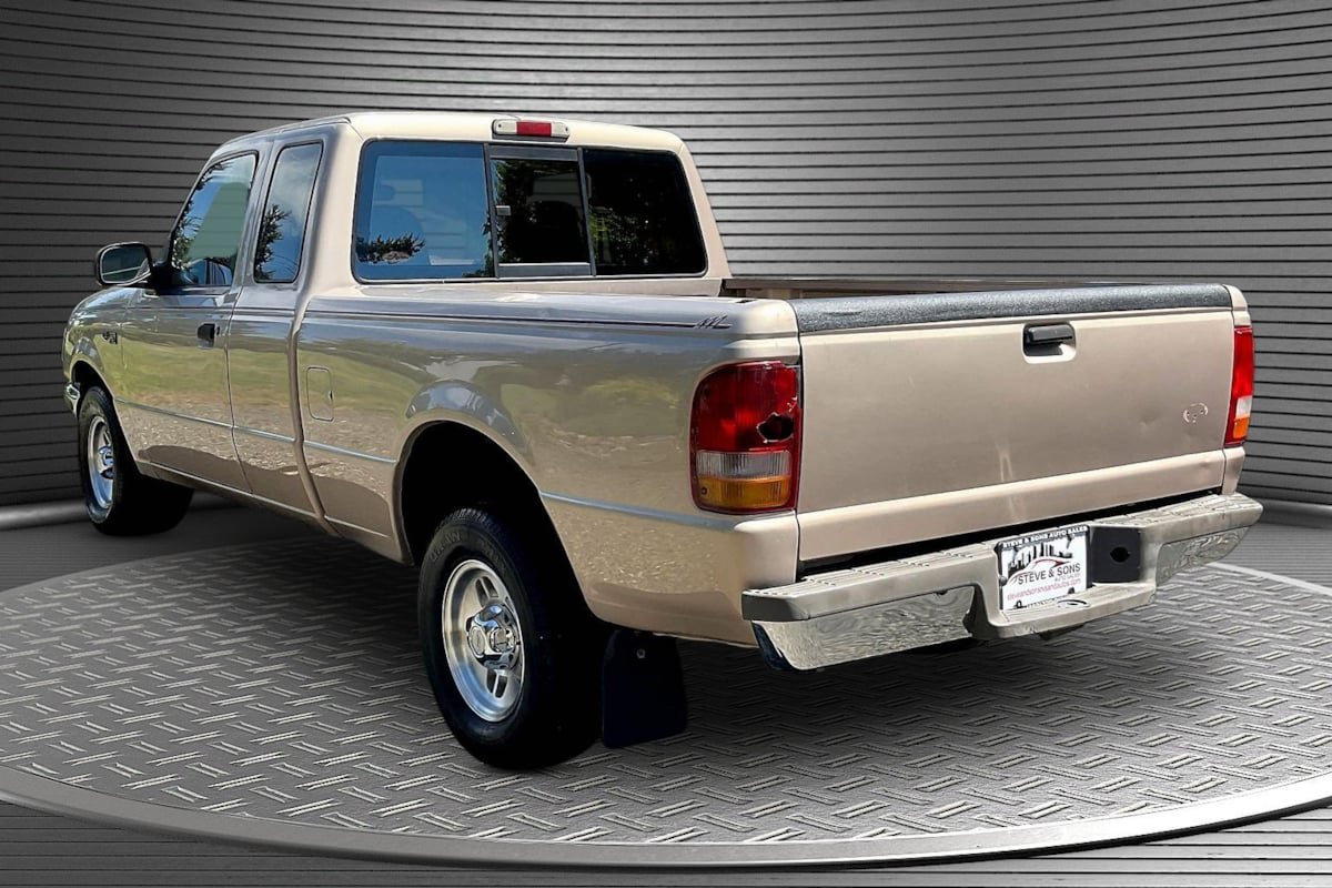 Used 1996 Ford Ranger XLT RWD image 4