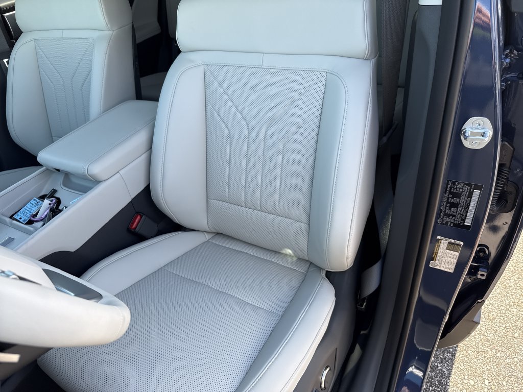 New 2027 Hyundai Santa Fe SEL FWD image 10