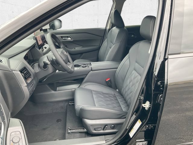 New 2026 Nissan Rogue Platinum w/ Platinum Premium Package AWD/4WD image 13