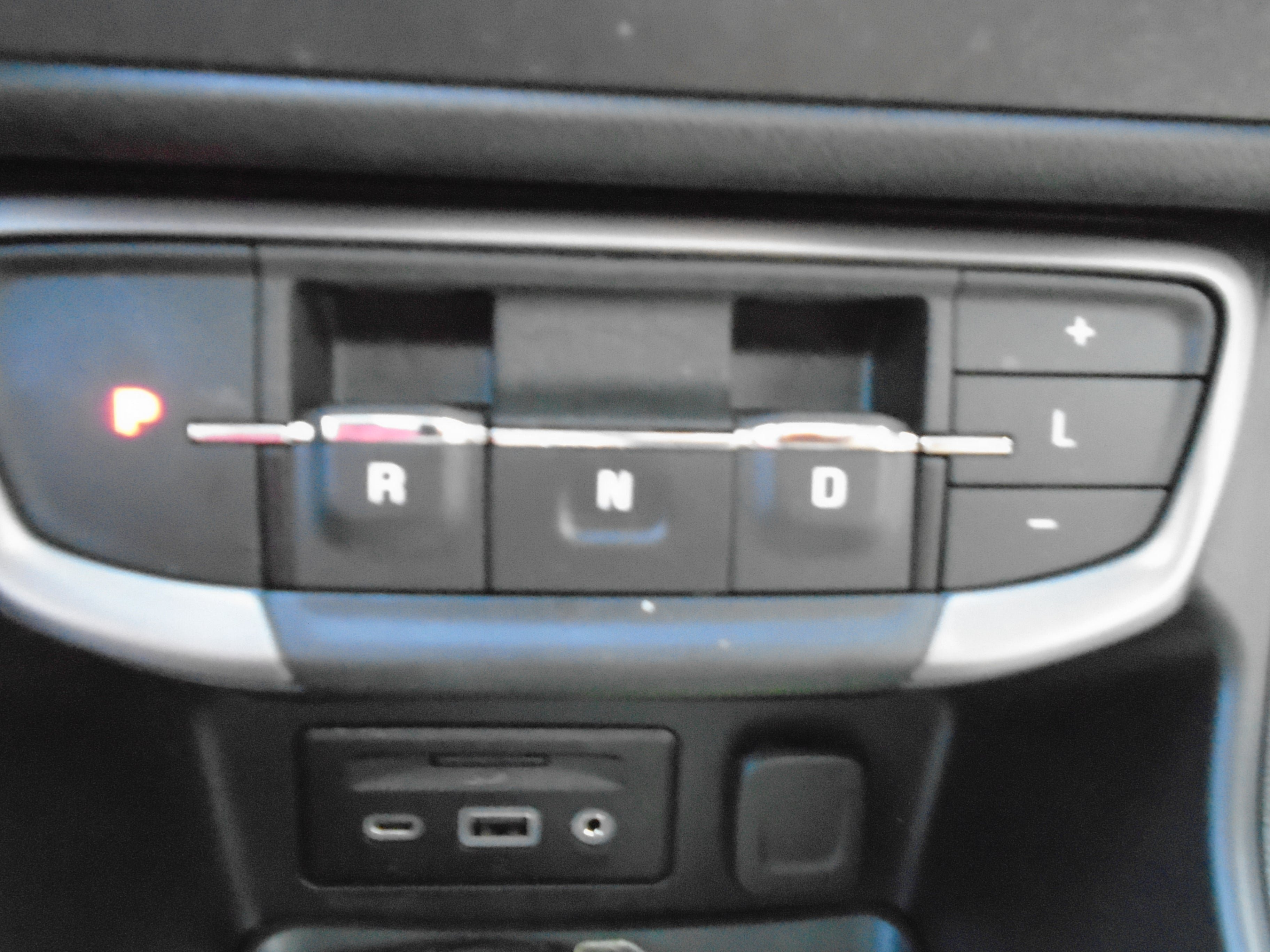 Certified 2024 GMC Terrain AT4 w/ Infotainment Package II AWD/4WD image 63