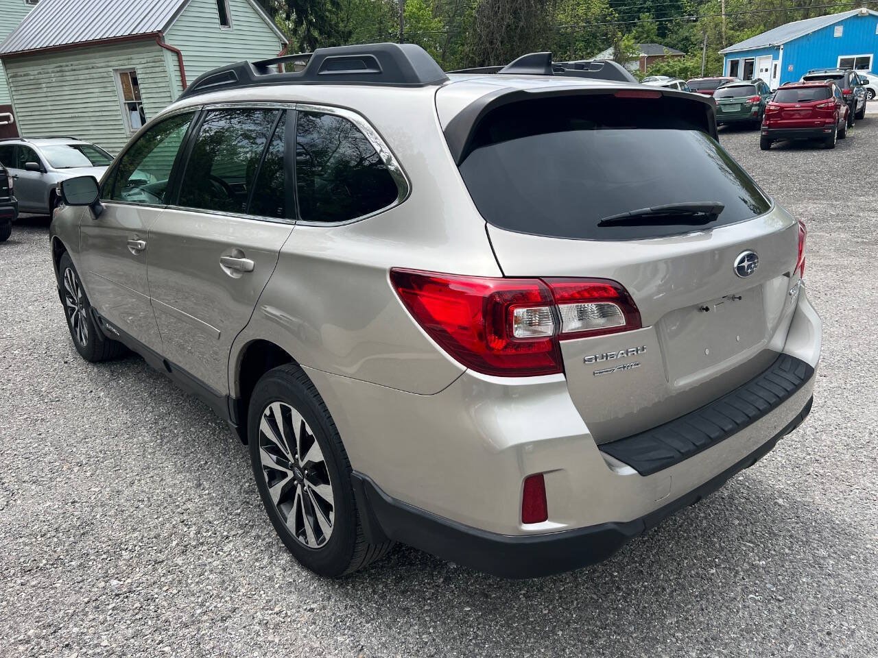Used 2016 Subaru Outback 2.5i Limited AWD/4WD image 8