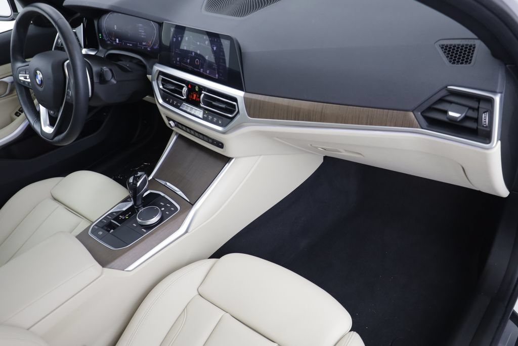 Used 2021 BMW 330i xDrive Sedan w/ Premium Package AWD/4WD image 19