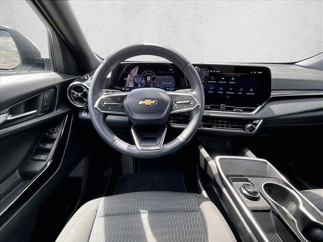 Used 2026 Chevrolet Equinox LT FWD image 7