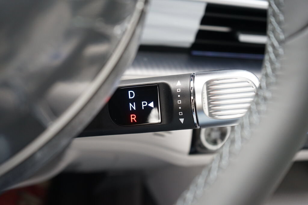 New 2025 Hyundai Ioniq 6 SEL AWD/4WD image 27