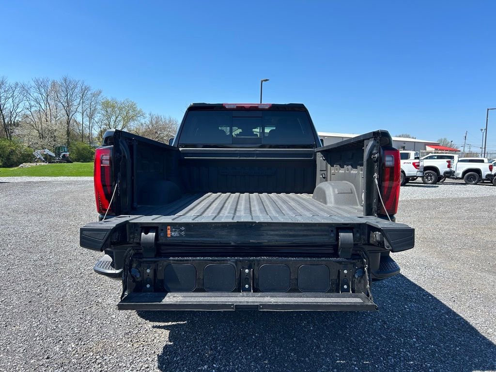 Used 2024 GMC Sierra 2500 Denali AWD/4WD image 19
