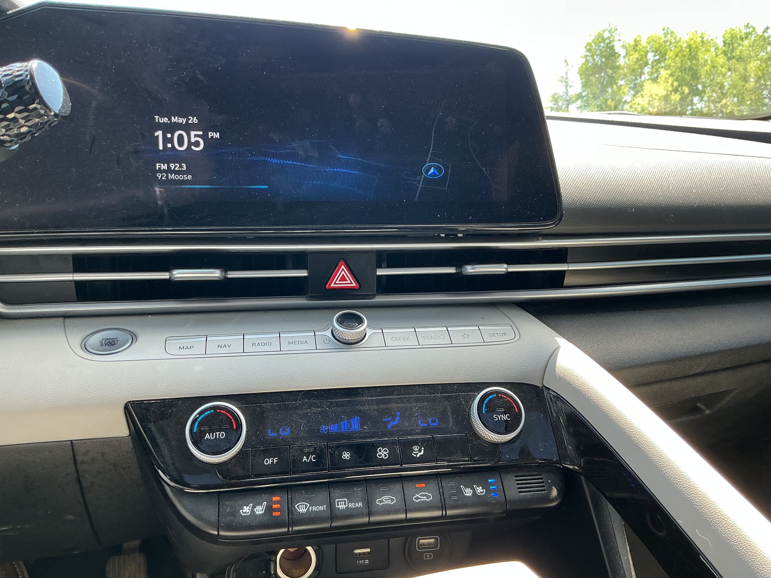Used 2023 Hyundai Elantra Limited FWD image 8
