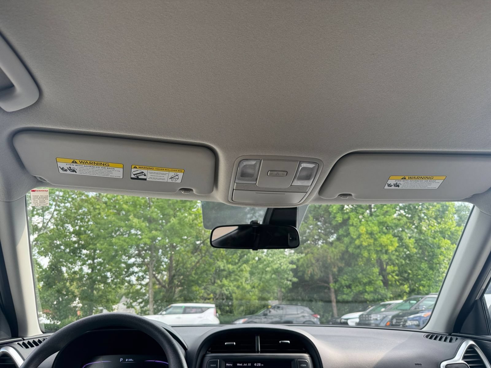 Used 2025 Kia Soul LX w/ LX Technology Package FWD image 31