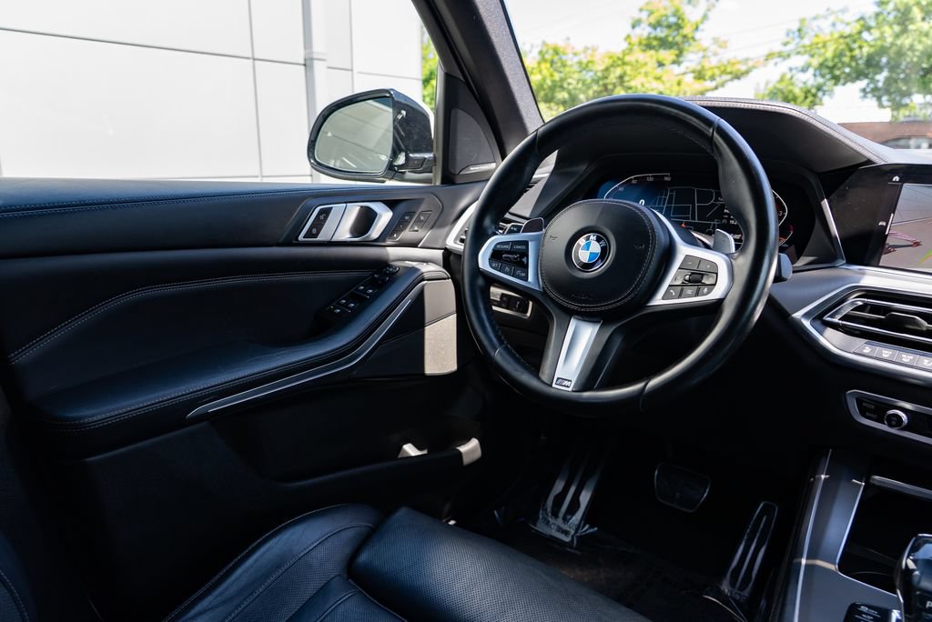 Used 2019 BMW X5 xDrive50i w/ M Sport Package AWD/4WD image 12