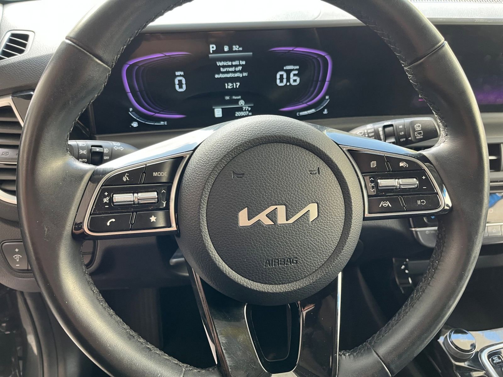 Used 2025 Kia Seltos S image 30