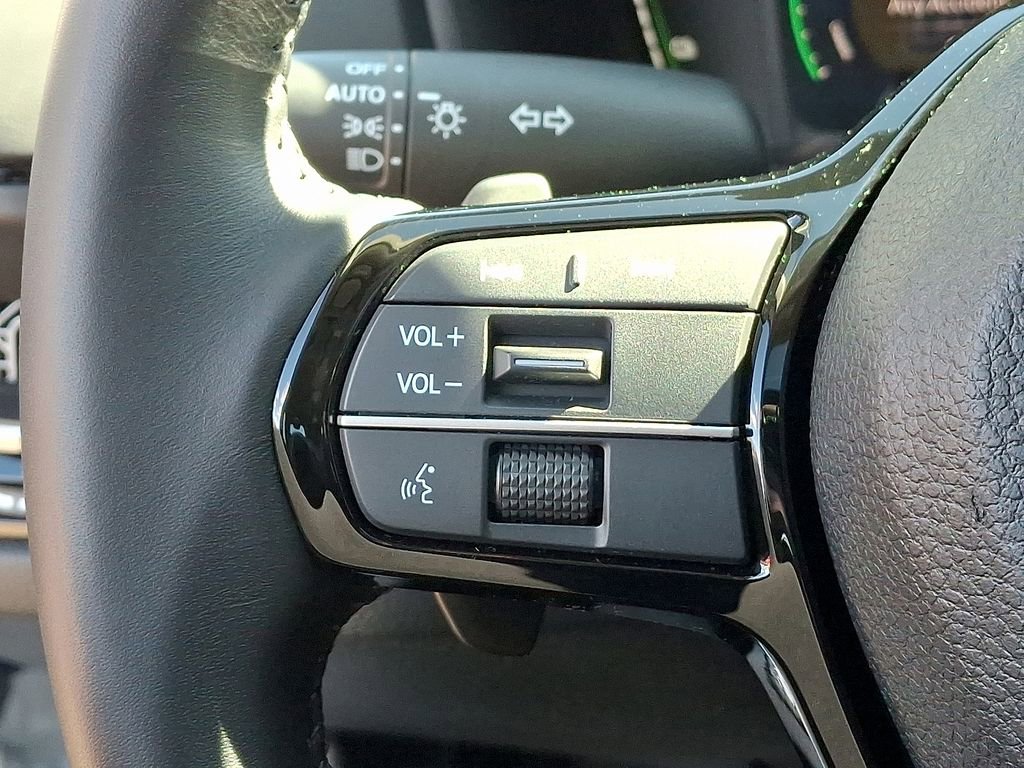 Used 2024 Honda Accord Touring image 23