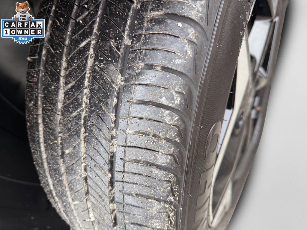 Certified 2025 Kia Seltos S FWD image 19