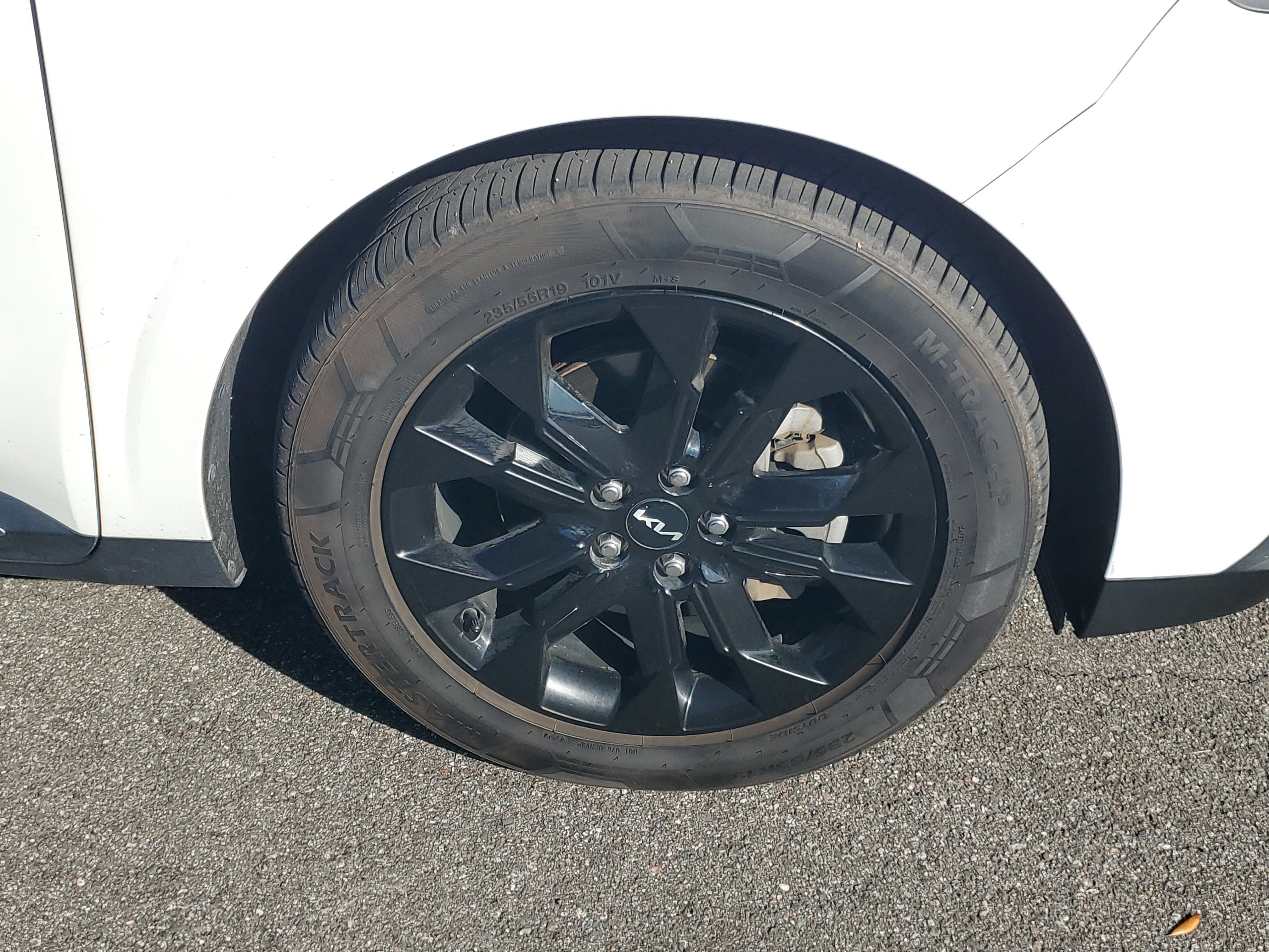 Used 2022 Kia Carnival SX Prestige image 44