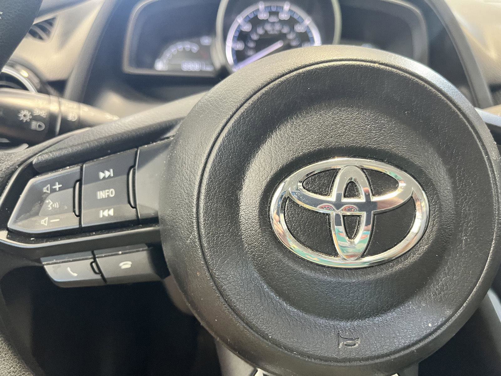 Used 2019 Toyota Yaris LE FWD image 24