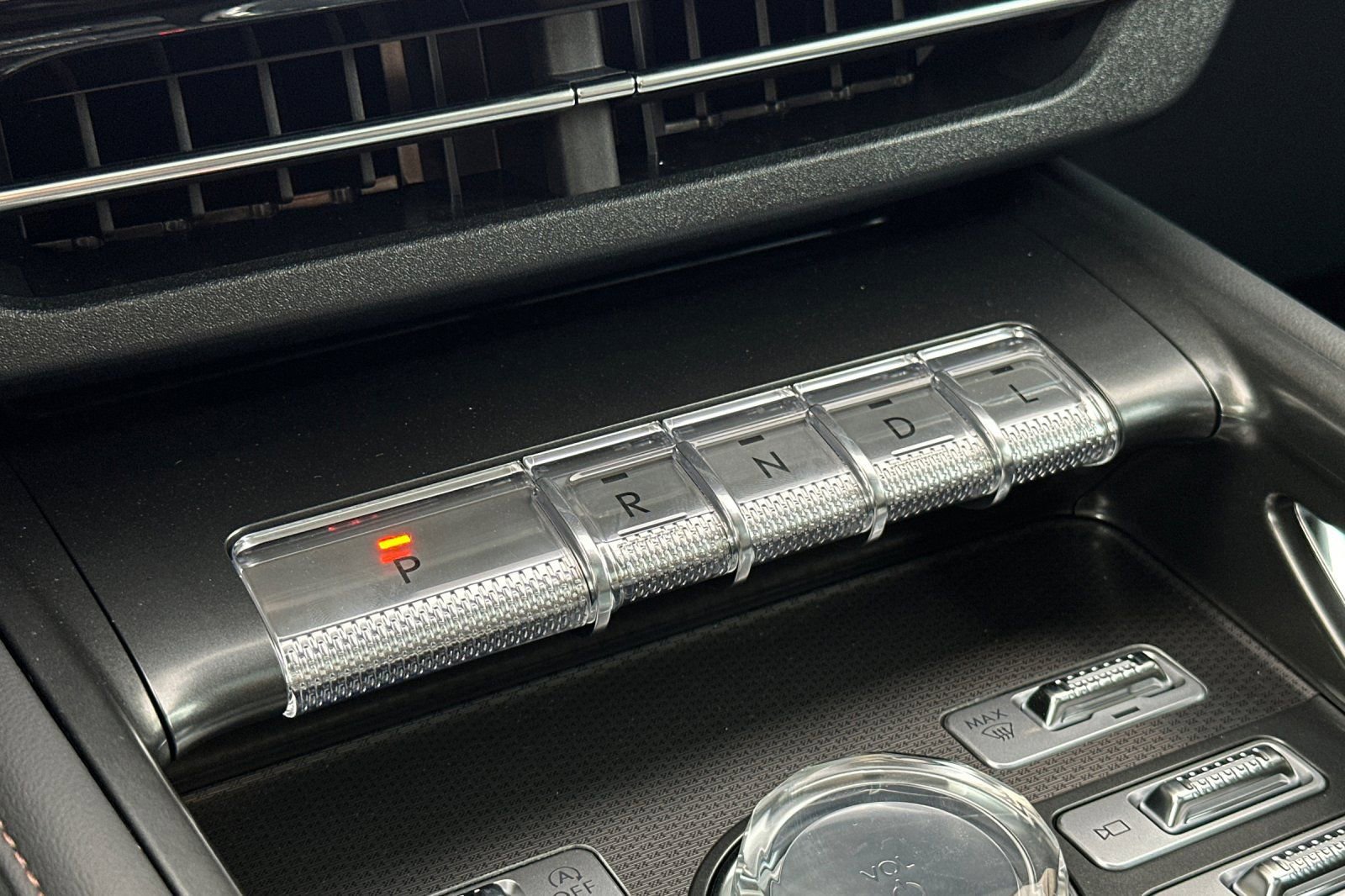 New 2026 Lincoln Nautilus Premier w/ Equipment Group 102A image 21