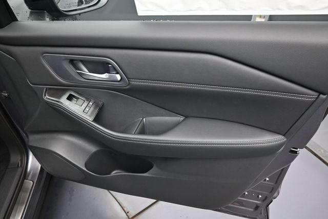 New 2026 Nissan Rogue Dark Armor AWD/4WD image 34
