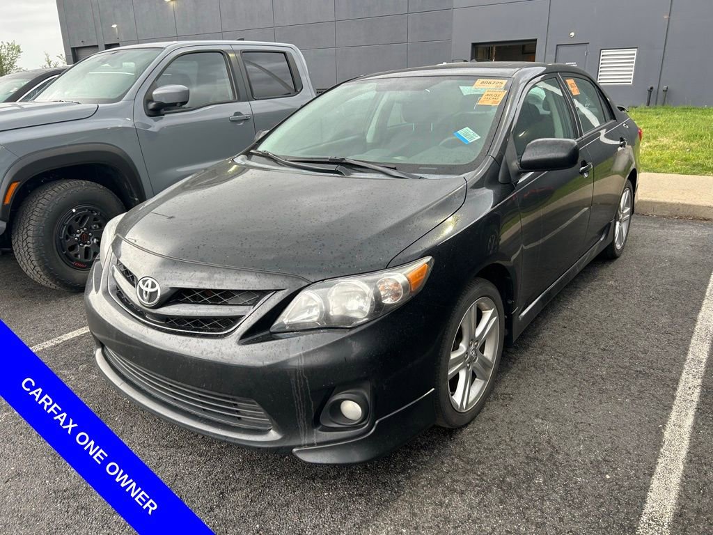Used 2013 Toyota Corolla S w/ Premium Pkg image 2