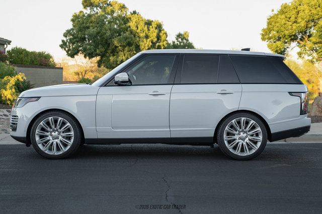 Used 2019 Land Rover Range Rover Supercharged AWD/4WD image 3