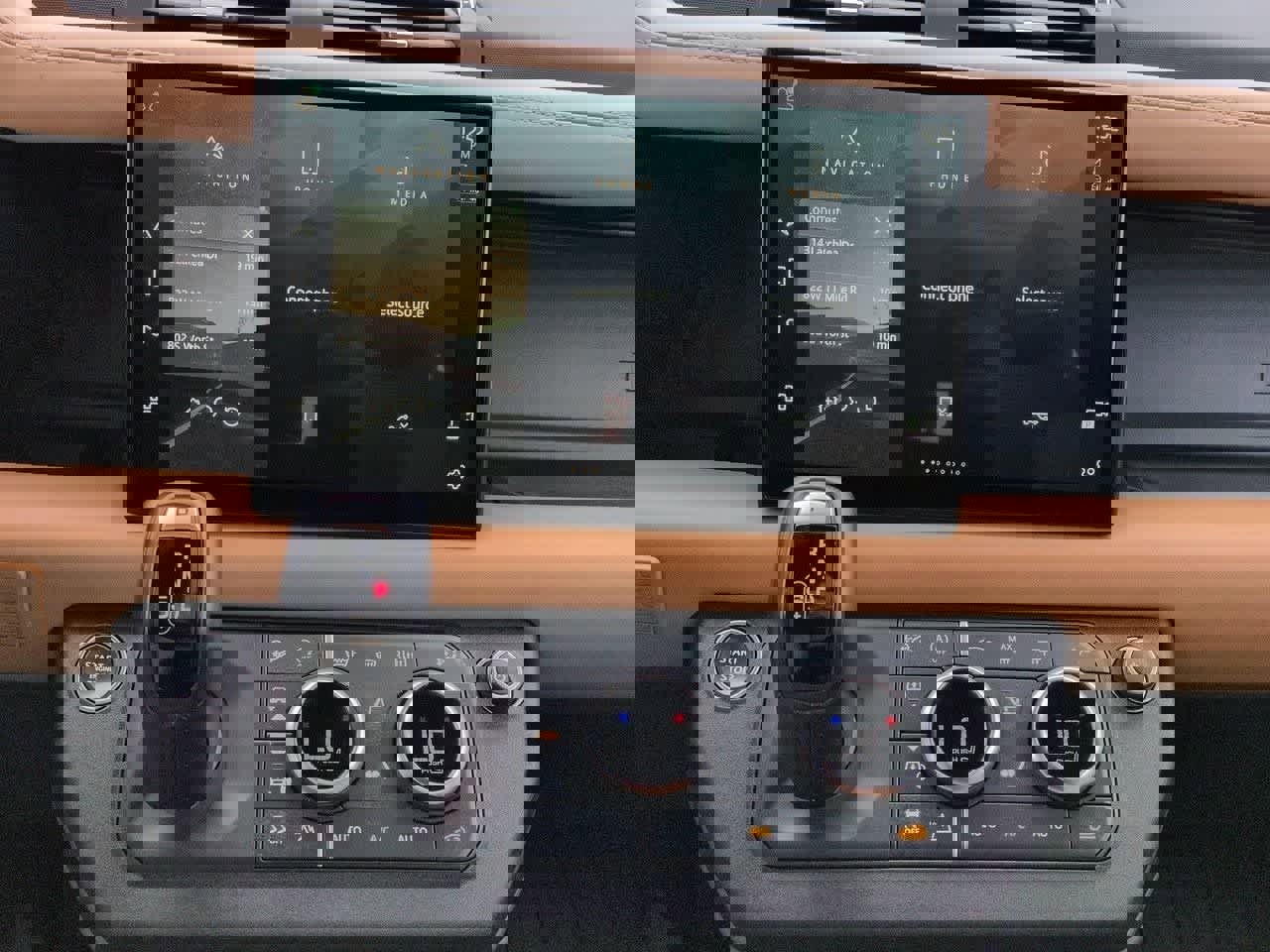 Certified 2024 Land Rover Defender 130 X-Dynamic SE image 30