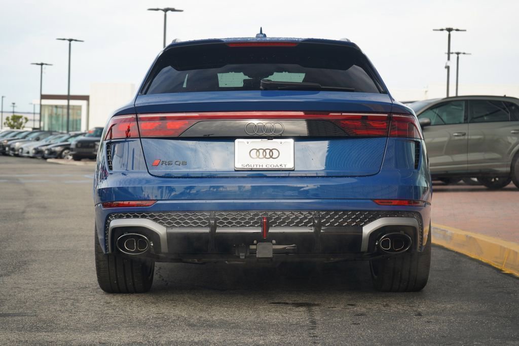 New 2026 Audi RS Q8 performance image 4