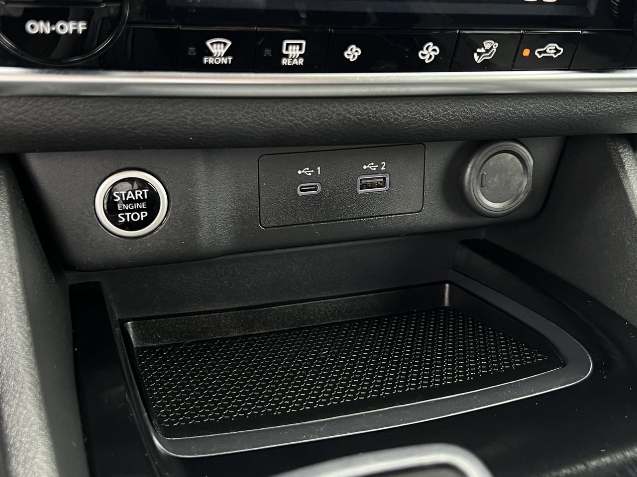 Used 2021 Nissan Rogue SV FWD image 18